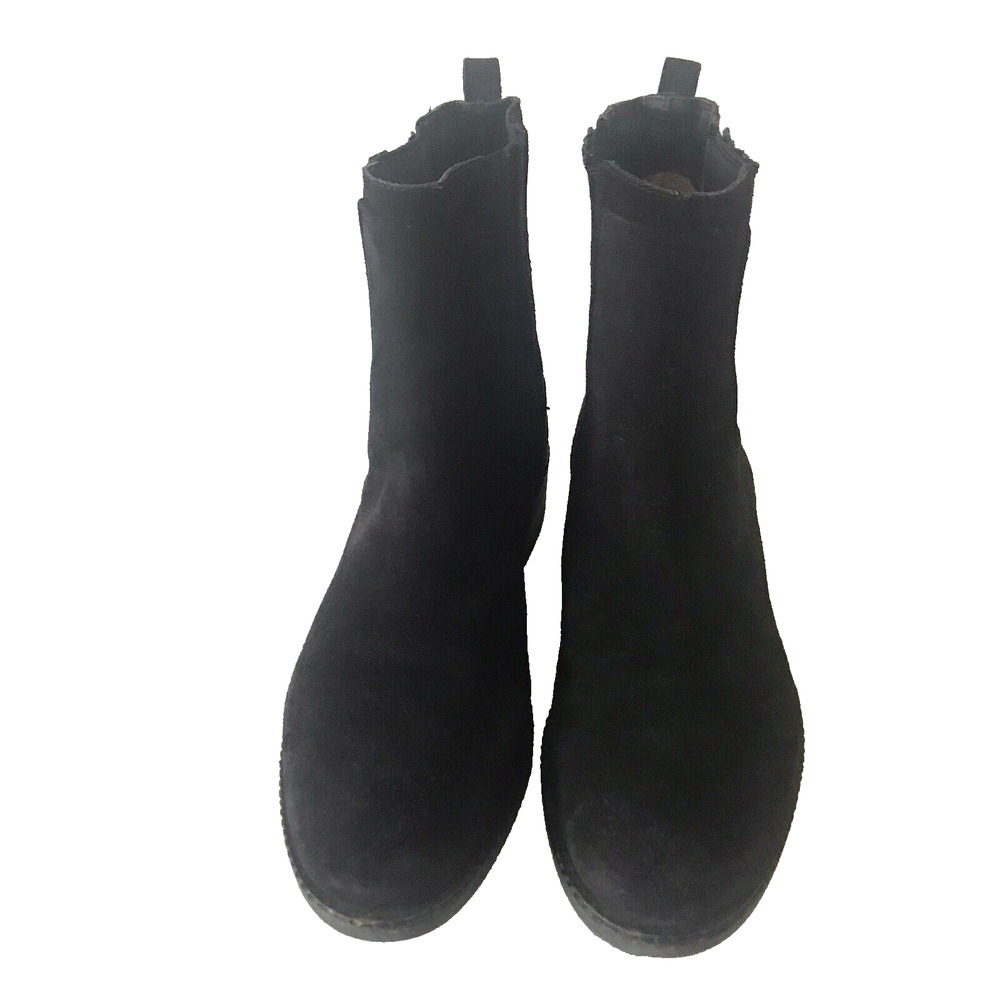 Via Spiga Chelsea Ankle Boots 10M 41.5 Black Suede Lug-Sole Pull-On ERISA Bootie